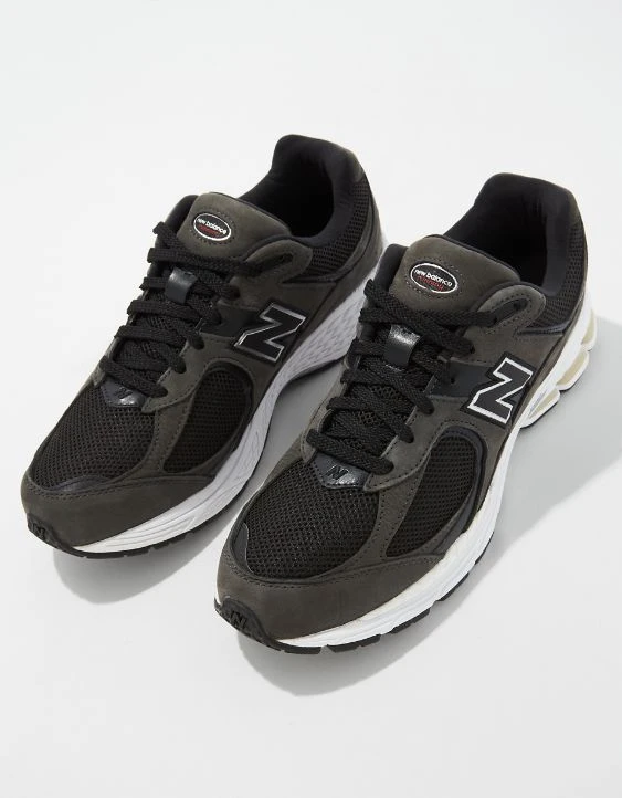 New Balance Men's 2002 Sneaker - Image 2
